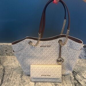 Michael Kors NWT White and Brown Tote Bag